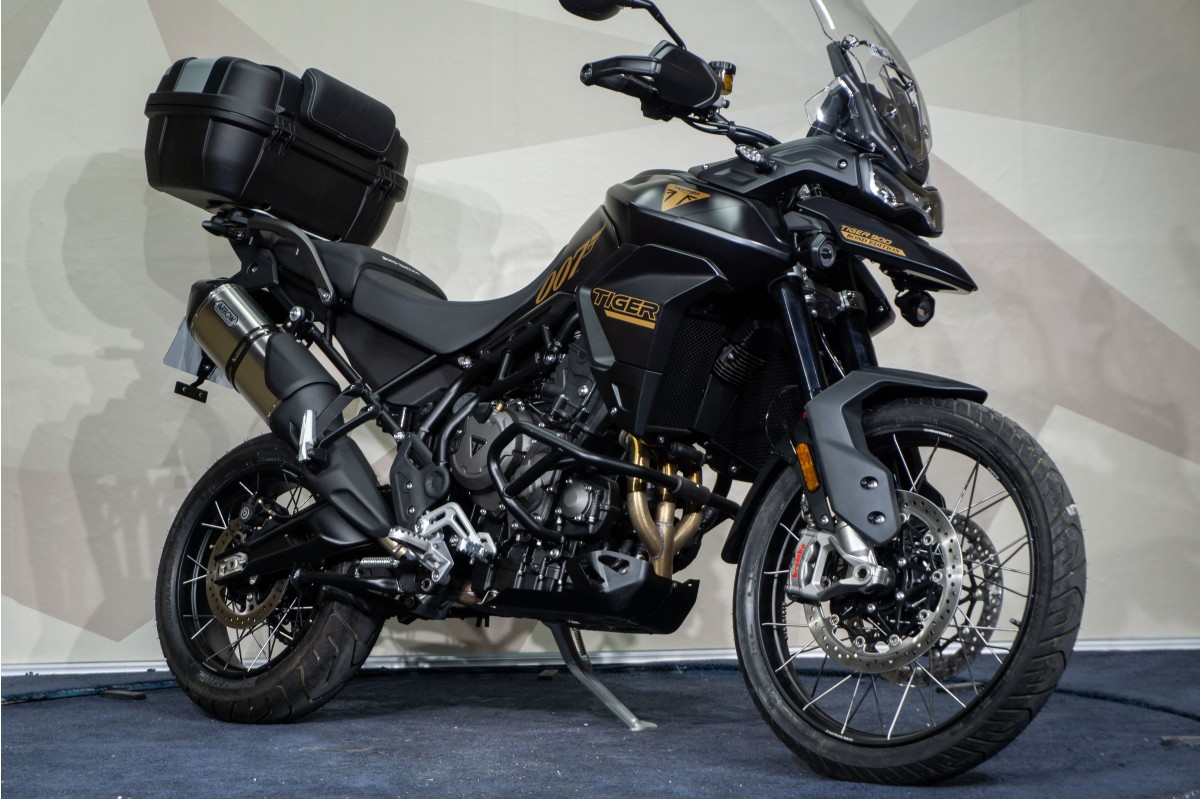 TRIUMPH Tiger 900 Bond Edition